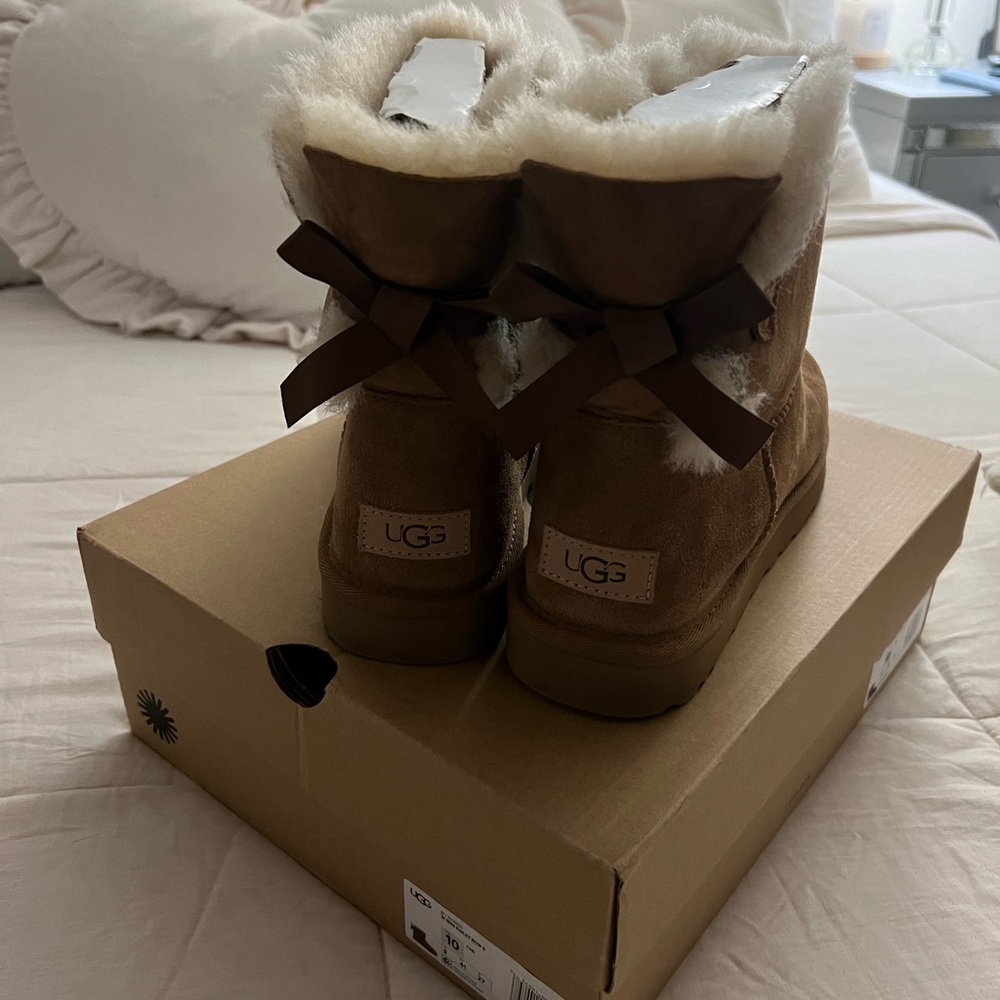 UGG Mini Bailey Bow ll